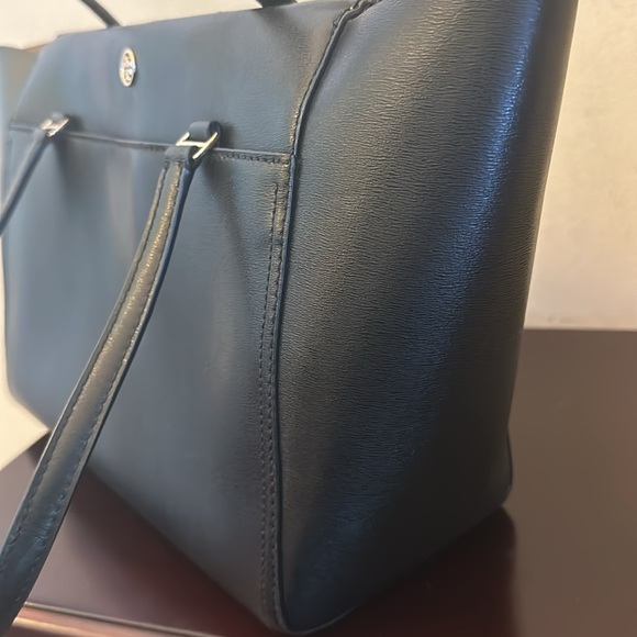 Tory Burch black tote - Picture 3 of 6
